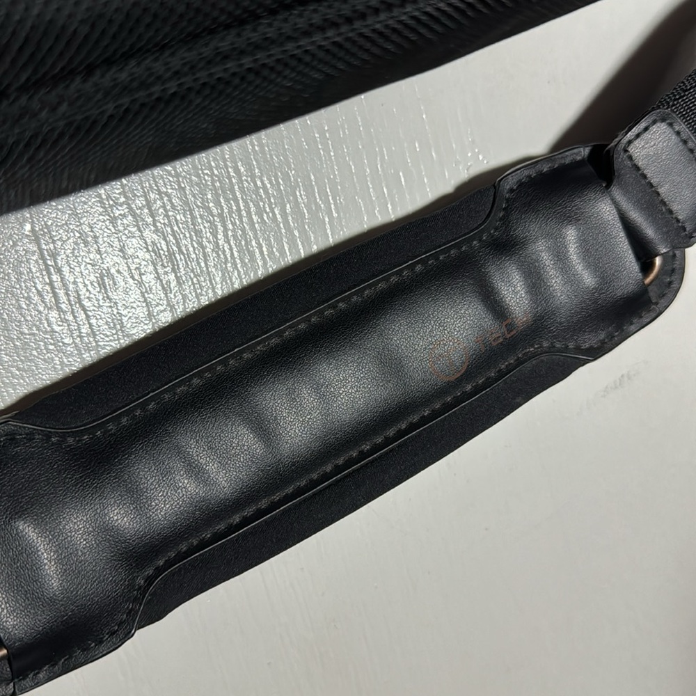 Tumi T-Tech Laptop Bag - Picture 9 of 16